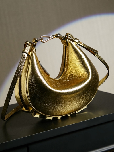 フェンディバッグ素材ディテール